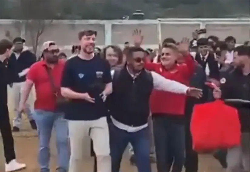 MrBeast y Eugenio Derbez