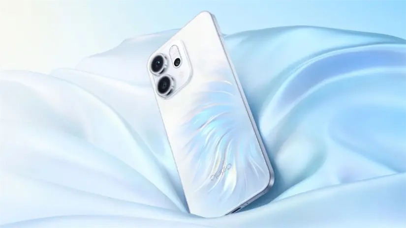 Oppo Reno 14F 5G con cámara frontal de 32 megapíxeles. Foto: Cortesía