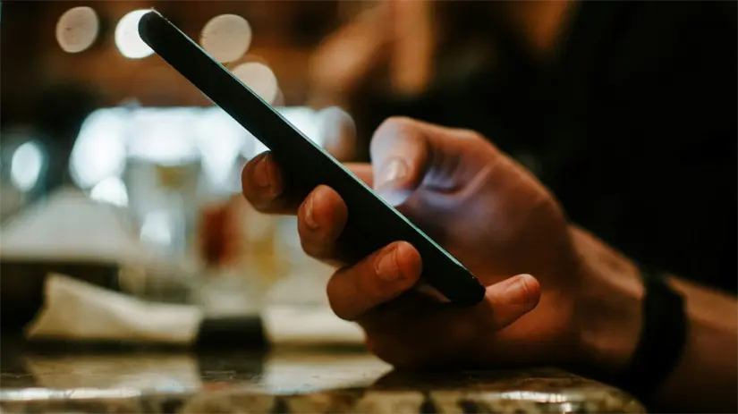 Qué necesitan los extranjeros en México para registrar su línea telefónica. Unplash