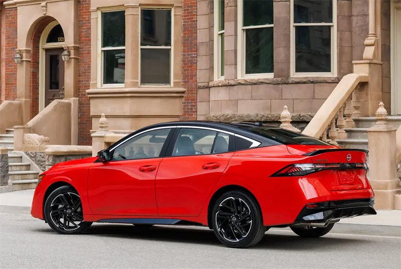 Se puede obtener en colores blancos, rojos, grises y negros. Foto: Cortesía