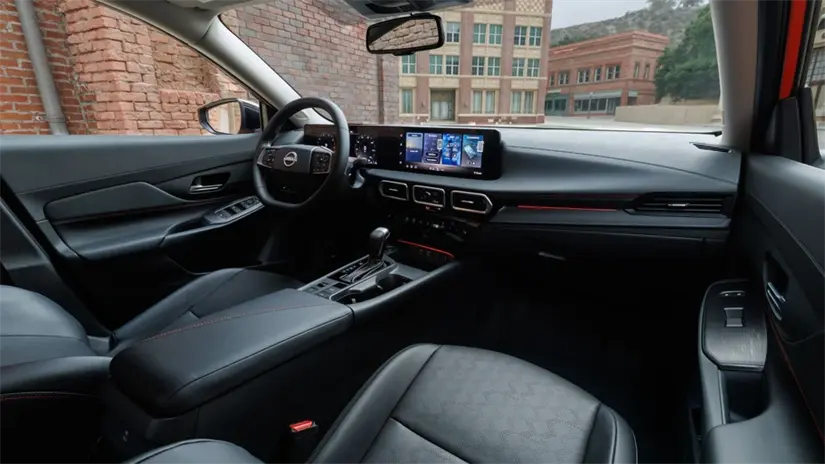 Su interior se renueva con dos pantallas de 12.3 pulgadas. Foto: Cortesía