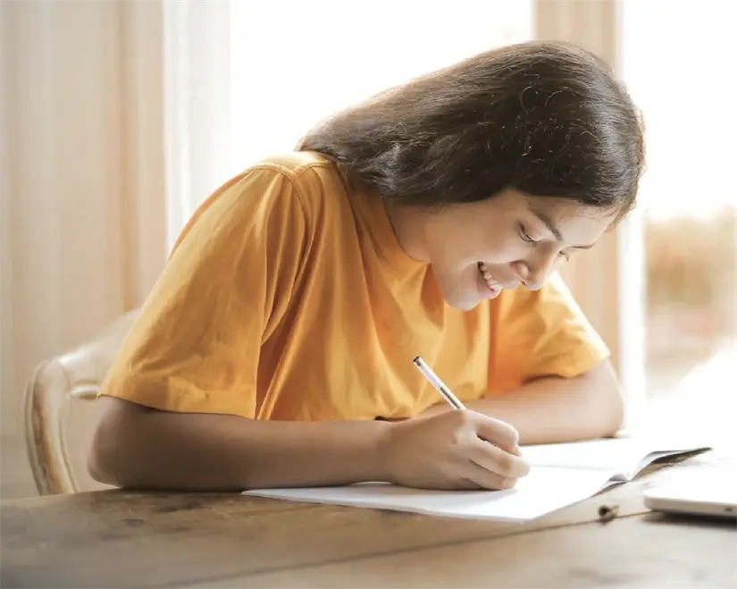 El éxito académico y laboral aumenta cuando la carrera elegida se alinea con las aptitudes del estudiante.