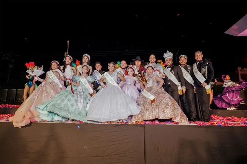 La corte real del Carnaval 2025 se despidió de los mazatlecos durante el evento