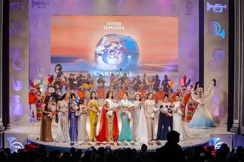 Nueve hermosas candidatas se disputaron las coronas de la máxima fiesta mazatleca