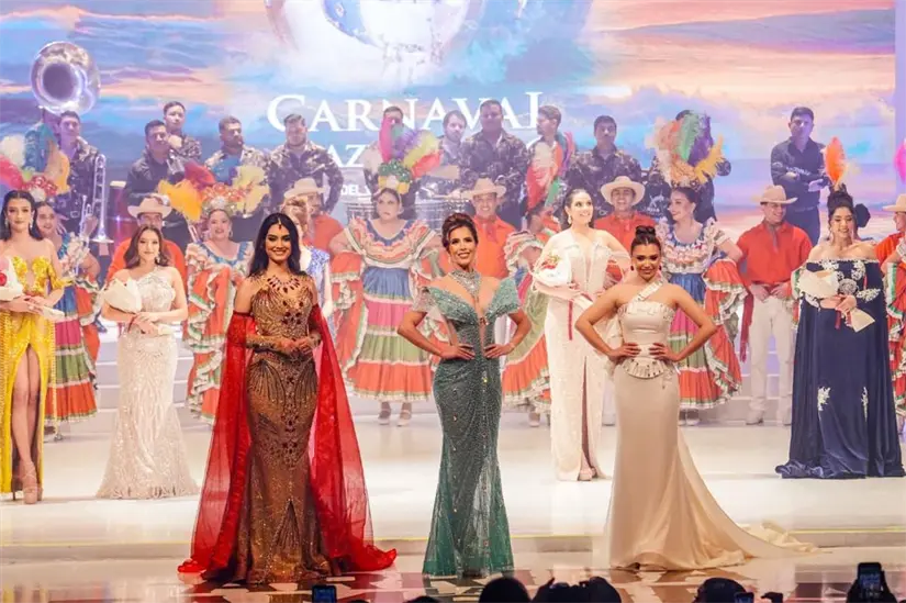 El jurado calificador fue el encargado de evaluar a las candidatas durante la noche de elección