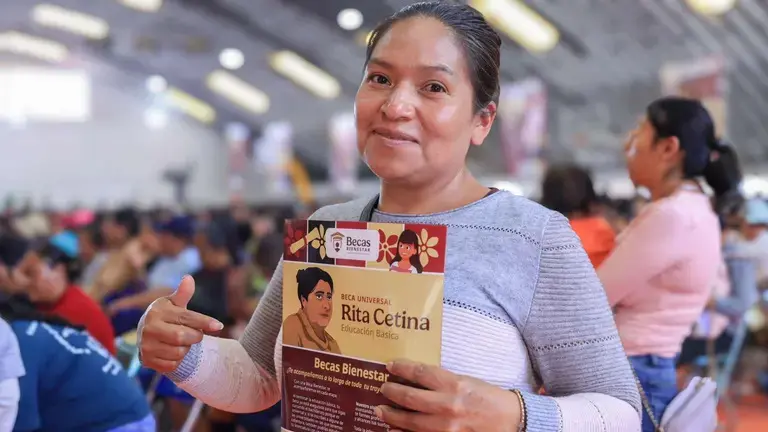 Si eres beneficiario de programas como Rita Cetina, puedes consultar o actualizar información en la plataforma. Foto: Cortesía.