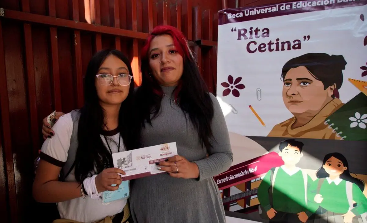 La Beca Rita Cetina continúa con la entrega del apoyo económico esta semana.