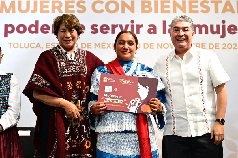 2 mil 500 pesos reciben de manera bimestral las beneficiarias de Mujeres Bienestar. Foto: Cortesía