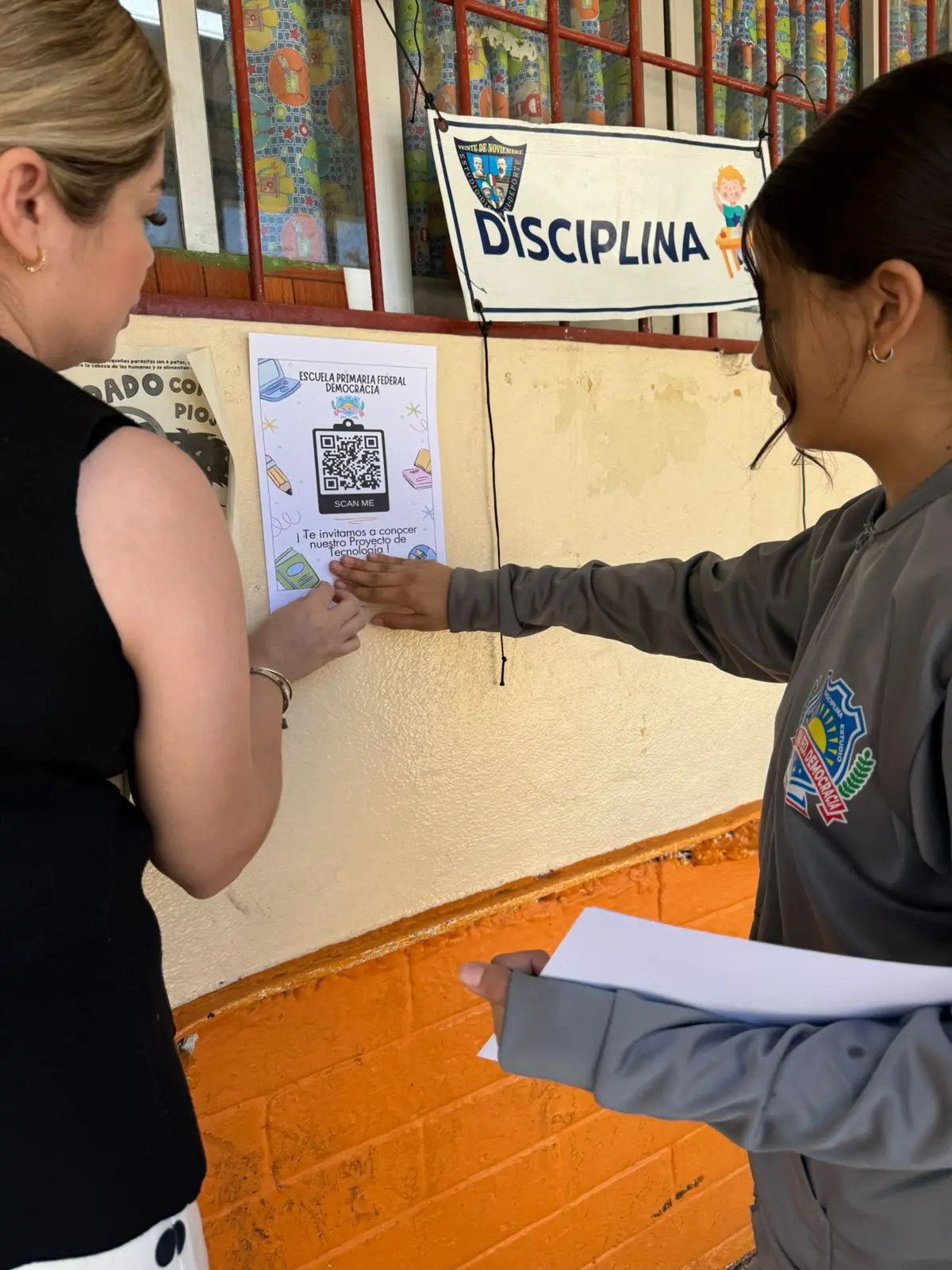 El proyecto incluye, además del prototipo de alarma, un video explicativo y un QR generados por los propios alumnos gracias a lo aprendido en clase de tecnología
