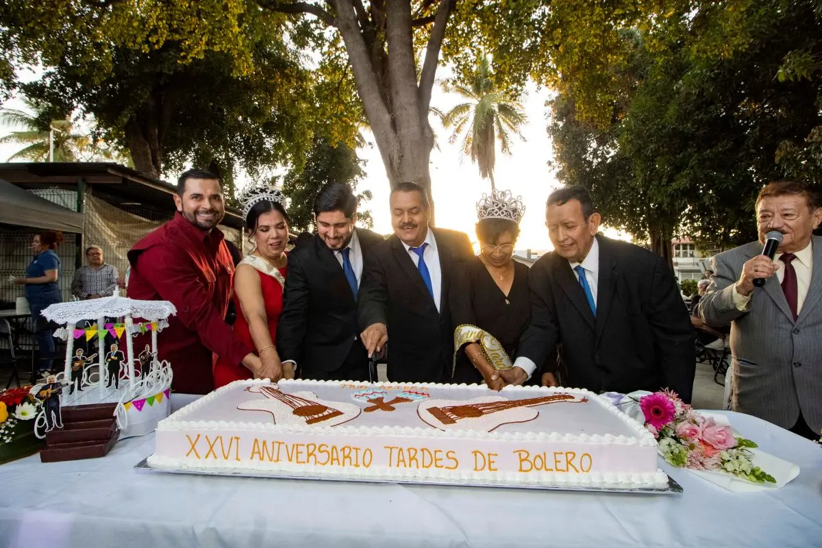 Durante 26 años, las Tardes de Bolero han construido una comunidad donde la música y la convivencia fortalecen los lazos entre generaciones. Foto: IMCC