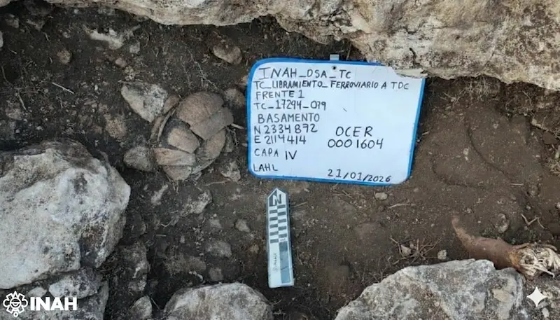 Descubren depósito ritual maya de más de 2 mil años en Yucatán