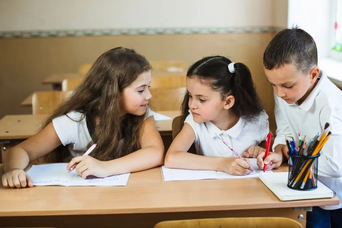 Arranca el registro para beca de escuelas particulares en Nuevo León. Foto: Freepik
