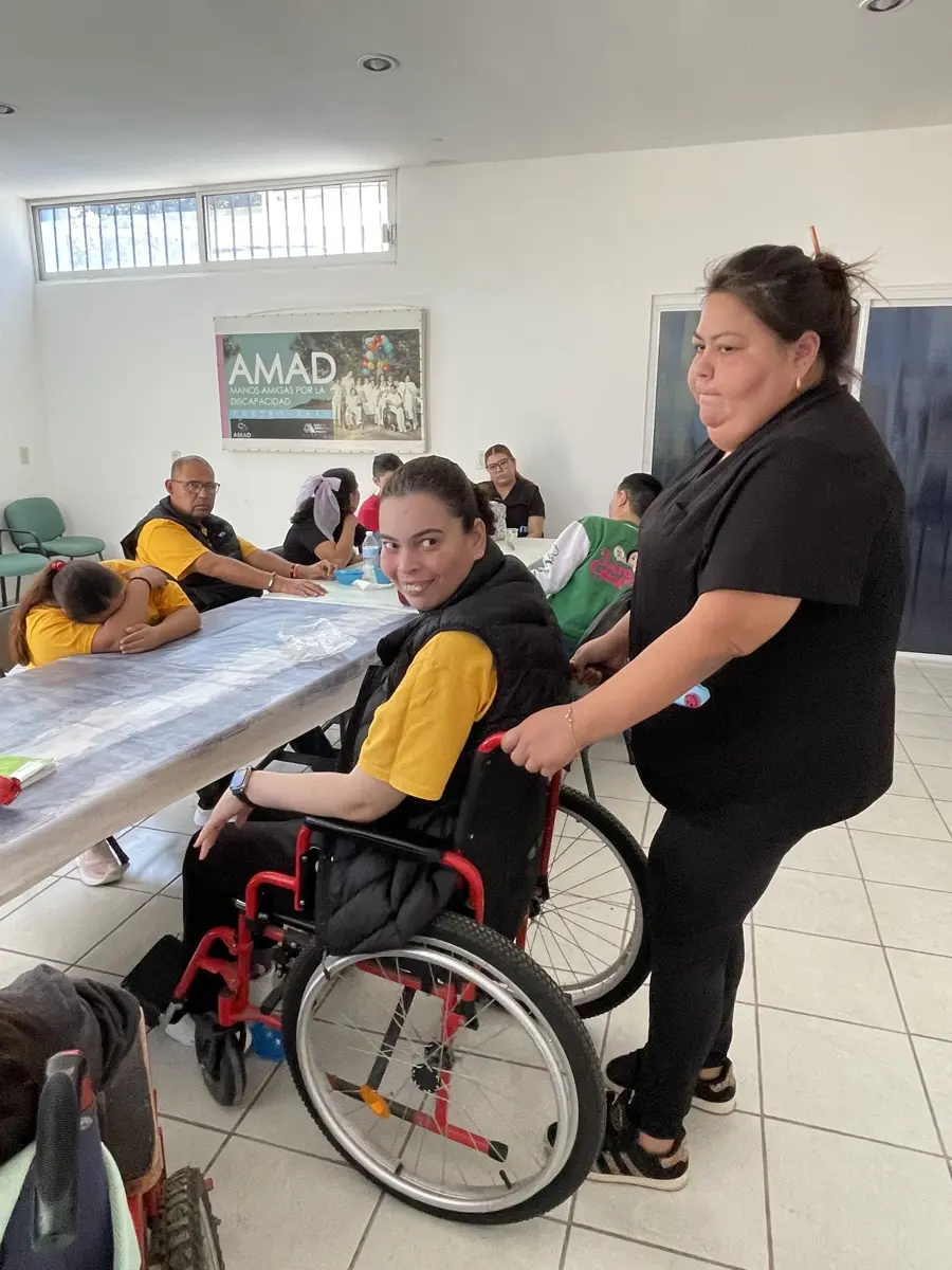 Los talleres de AMAD permiten que los usuarios se integren con mayor facilidad a su entorno cotidiano y sean productivos
