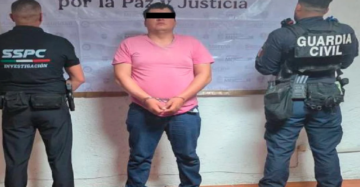 Un presunto integrante de un grupo criminal fue detenido en Michoacán por delitos como huachicol, narcotráfico y privación ilegal de la libertad, informaron autoridades.