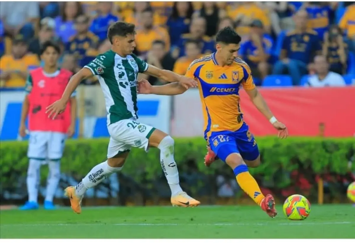 Conoce el sueldo del defensa de los Tigres, Jesús Ángulo. Foto: Instagram