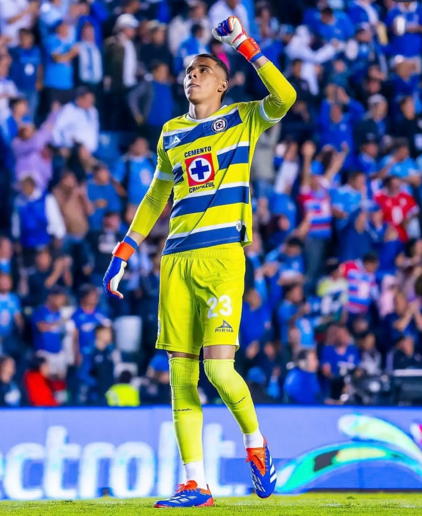 Trayectoria del portero del Cruz Azul, Kevin Mier. Foto: Facebook