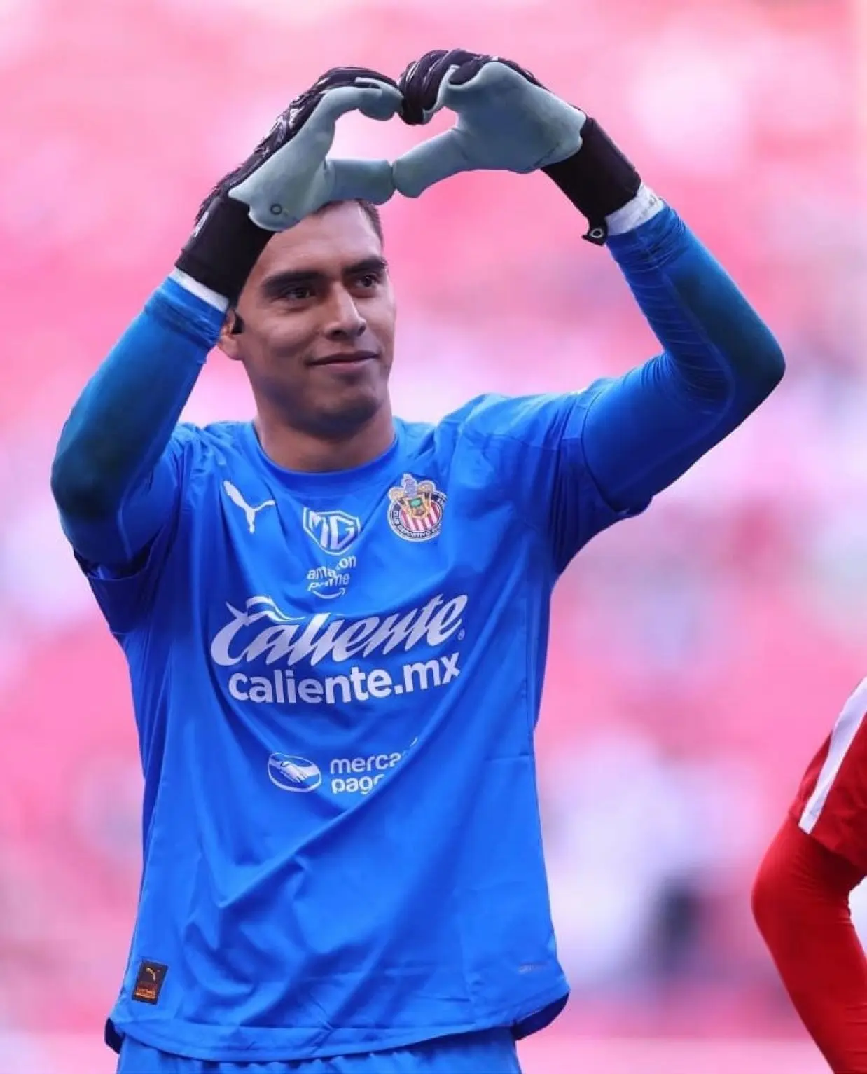 Salario actual de Raúl “Tala” Rangel con Chivas. Foto. Instagram
