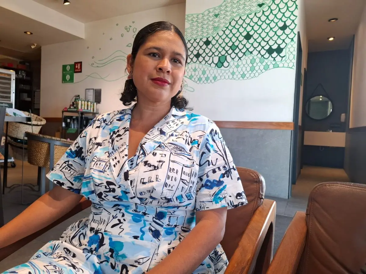 Lidia Debbien Mercado Huerta recibe el Premio Mujer COBAES 2026 en reconocimiento a su trayectoria docente e investigadora.