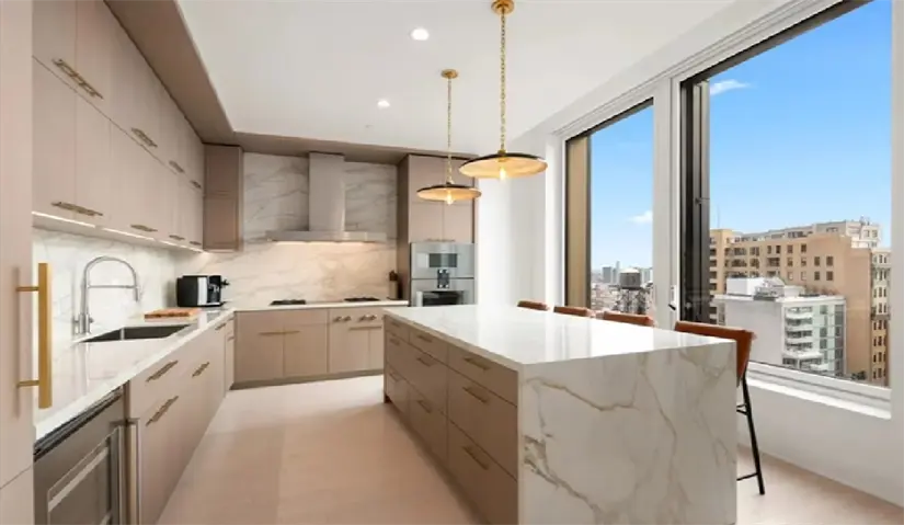 Este penthouse en Nueva York se volvió viral por estar junto a Sabrina Carpenter, pero su precio es lo que realmente impacta: millones por vivir cerca de una celebridad.  Foto: Realtor.com