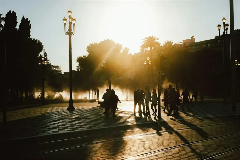 Las altas temperaturas seguirán en México durante 2026. Autoridades advierten sobre riesgos a la salud y llaman a la población a protegerse del calor extremo.