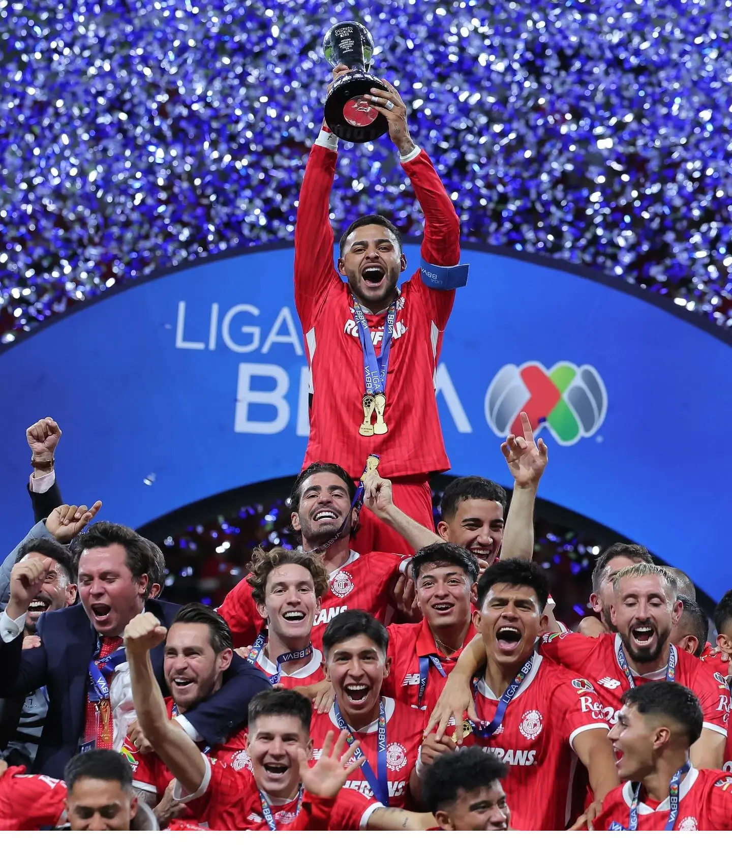 4.1 millones de pesos se llevó Toluca al quedarse con el Título del Apertura 2025. Foto: Facebook