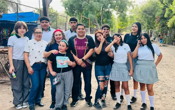 Lo que hicieron alumnos de COBAES 29 en Navolato por ni&ntilde;os de escasos recursos est&aacute; conmoviendo a todos