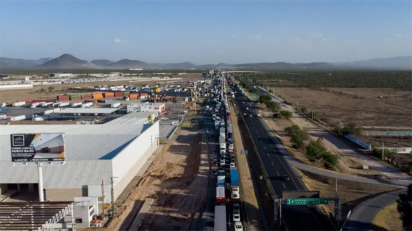 Se logró reaperturar de nueva cuenta la autopista 57. Foto: Cortesía