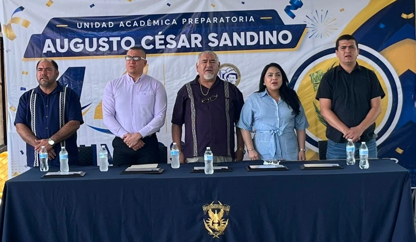 La Preparatoria Augusto César Sandino de la UAS conmemoró 44 años de historia formando a miles de jóvenes en Culiacán, fortaleciendo educación, cultura y sentido de comunidad.
