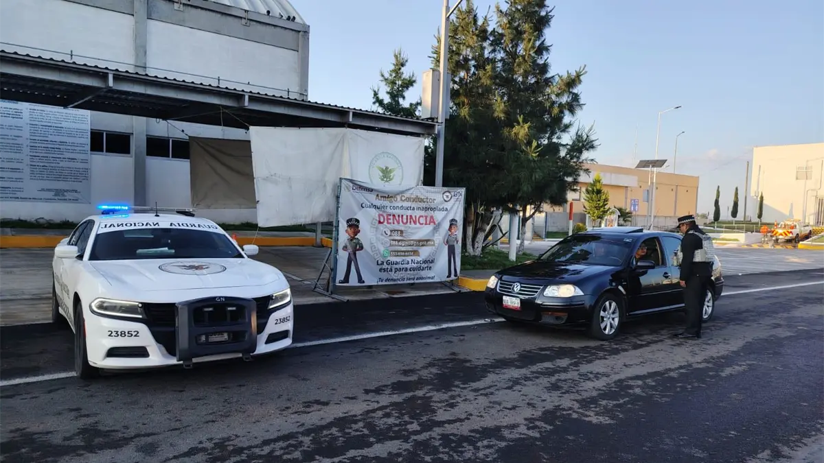 Un decreto publicado en el DOF otorga nuevas facultades a la Guardia Nacional en carreteras federales. Ahora podrá revisar vehículos, pedir documentos, aplicar multas y reforzar operativos de seguridad vial.