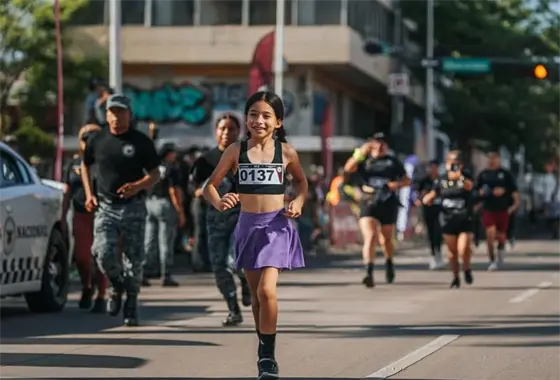 Montserrath Sauceda es la peque&ntilde;a corredora de Culiac&aacute;n que est&aacute; sorprendiendo a todos con su fuerza y disciplina