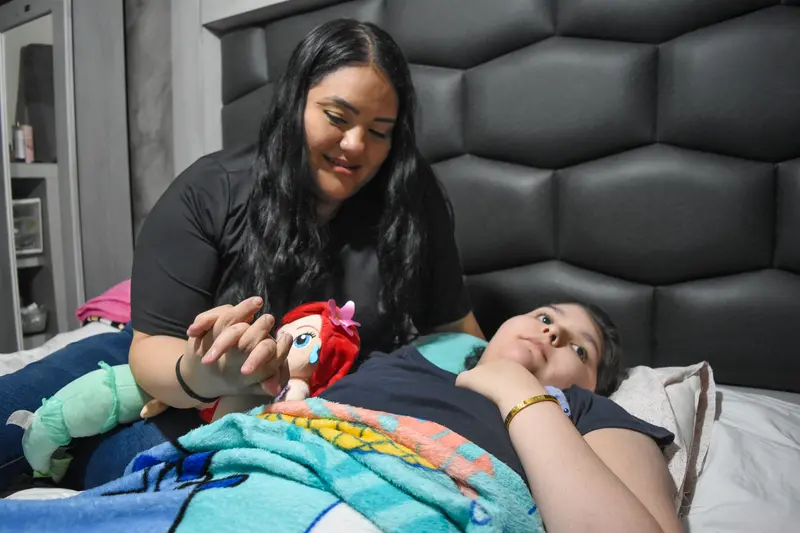 La alegría da Dana y la unión que tienen como madre e hija ha sido la principal motivación de Daniela como mamá.
