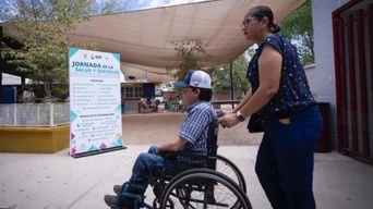 Llevan Jornada de Salud y Servicios a familias de la colonia Los Huertos, al norte de Culiacán