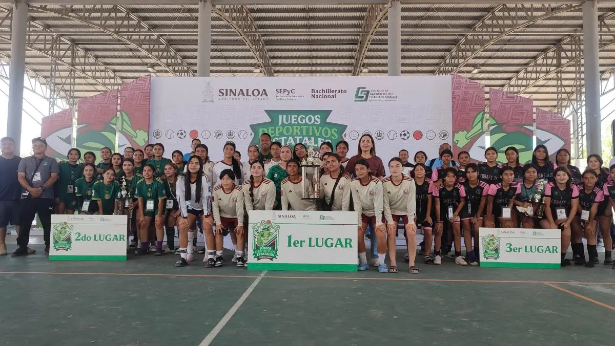 El equipo femenil de Cobaes 63 se coronó campeón estatal tras vencer a Guasave en una emocionante tanda de penales
