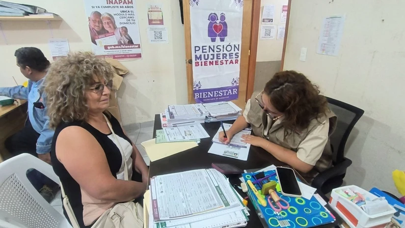 Pago de la Pensión Mujeres Bienestar. Foto: Cortesía