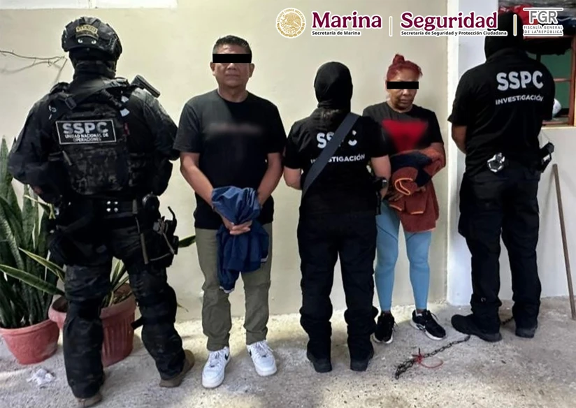 Un operativo federal en Acapulco dejó 11 detenidos, incluido el presunto líder de una célula señalada por extorsionar a prestadores de servicios turísticos en zonas de alta afluencia.