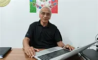 De ingeniero bioqu&iacute;mico a formador de generaciones en Culiac&aacute;n: la historia del maestro V&iacute;ctor Mart&iacute;nez