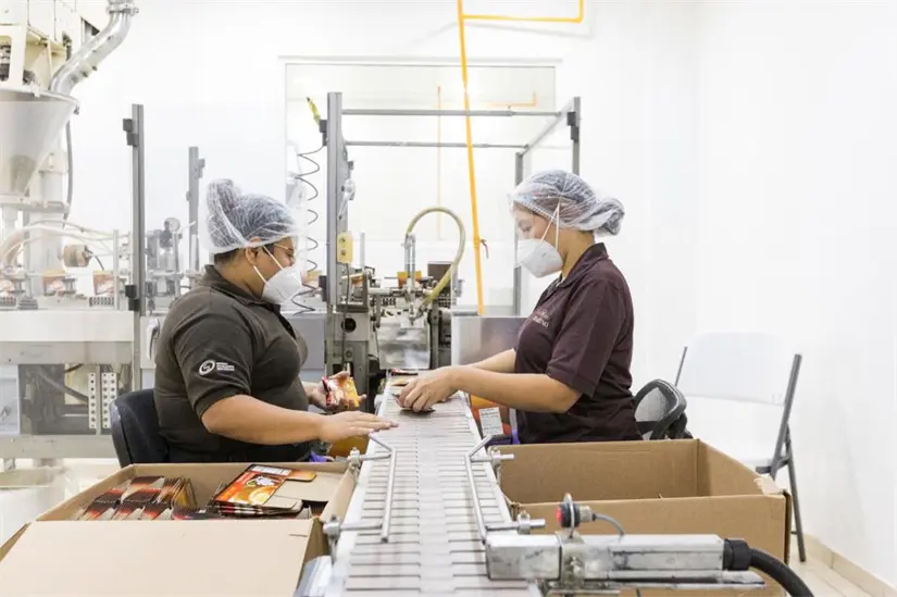 Con la llegada de la segunda generación de la familia Lizárraga ala empresa, Café El Marino alcanzó nuevas metas y se expandió