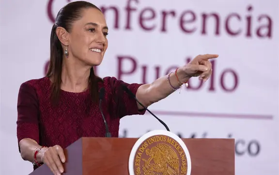 "Es falso de toda falsedad": Sheinbaum rechaza nexos entre AMLO y el narcotr&aacute;fico