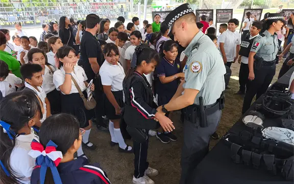Unen esfuerzos por una comunidad m&aacute;s segura en la Primera Feria de la Prevenci&oacute;n en Eldorado