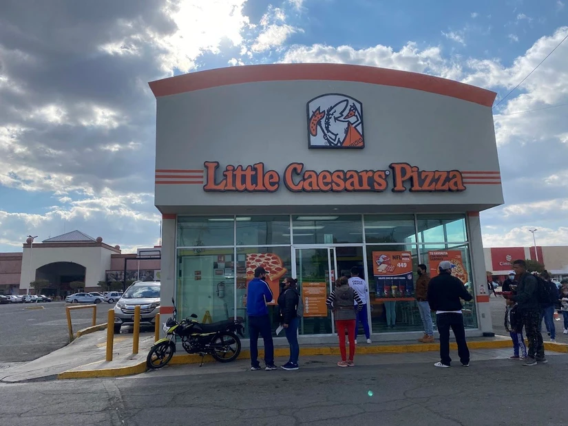 Sueldo de los gerentes en Little Caesars. Foto: Cortesía