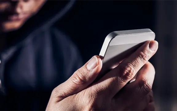Se&ntilde;ales para saber si mi tel&eacute;fono fue hackeado (y c&oacute;mo protegerte)