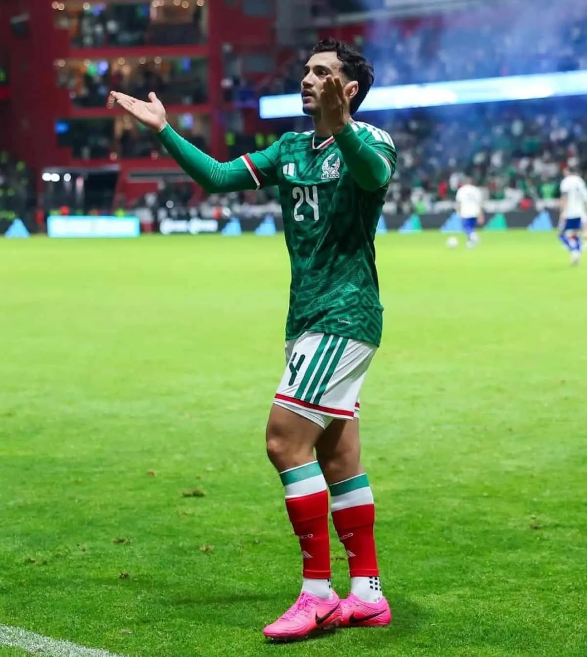 Luis Chávez, recuperado tras lesión. Foto: Instagram