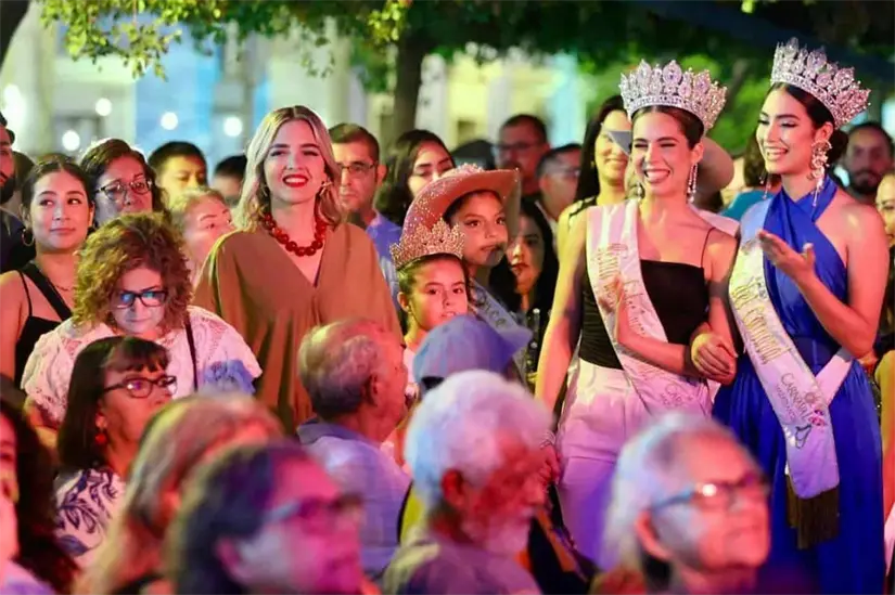 Acompañada de la realiza del Carnaval de Mazatlán 2026, la alcaldesa recorrió los nueve escenarios del Día de la Música