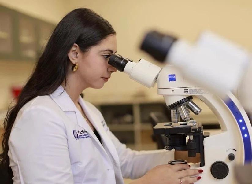 Dorely Medina impulsa la investigación en medicina aeroespacial.