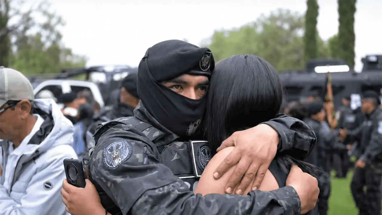 50,000 aspirantes, apenas 429 llegaron al final — menos del 1% de quienes lo intentaron.