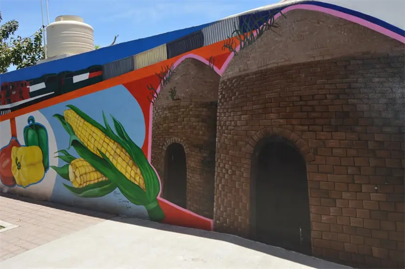 En el museo cultural de La Cruz de Elota, se encuentran estos hornos plasmados en un mural
