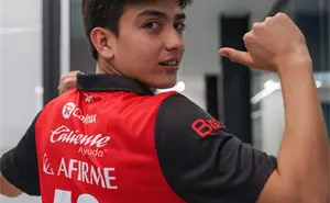 Gilberto Mora firmó un millonario contrato con Xolos y recibió el histórico número 10 antes del Mundial 2026