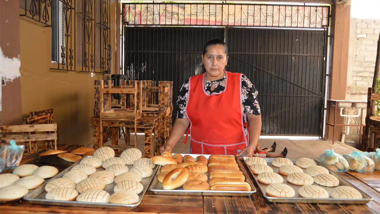 Maribel ha ido agregando al pan tradicional con variedad como; pan de queso Philadelphia, pan de Nutella y pan de jamón