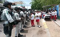 Ni&ntilde;os y ni&ntilde;as de Culiac&aacute;n regalan lecci&oacute;n de paz: Agradecen a la Guardia Nacional con cartas y comida