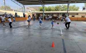 Convivencia entre padres e hijos une a la comunidad en la Primaria Democracia de Mazatlán